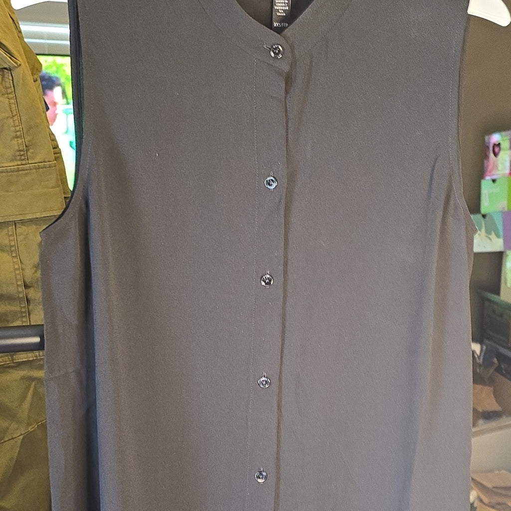 Silk Sleeveless blouse